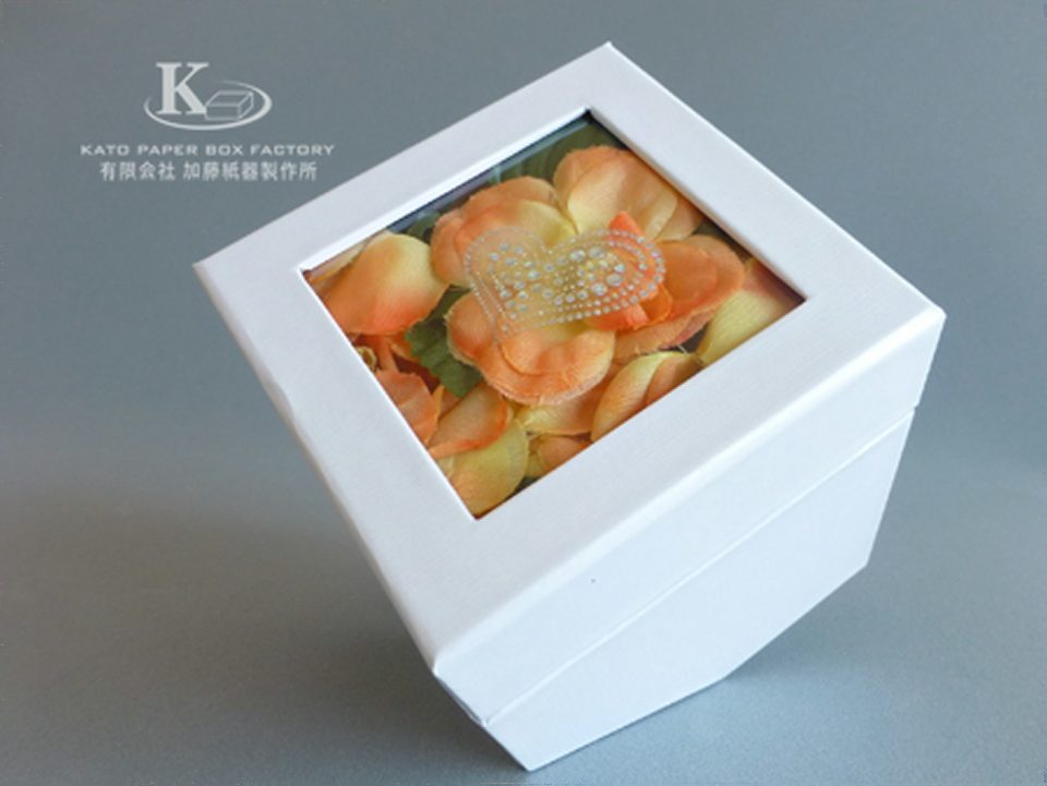 自立額縁貼り箱 自社企画商品