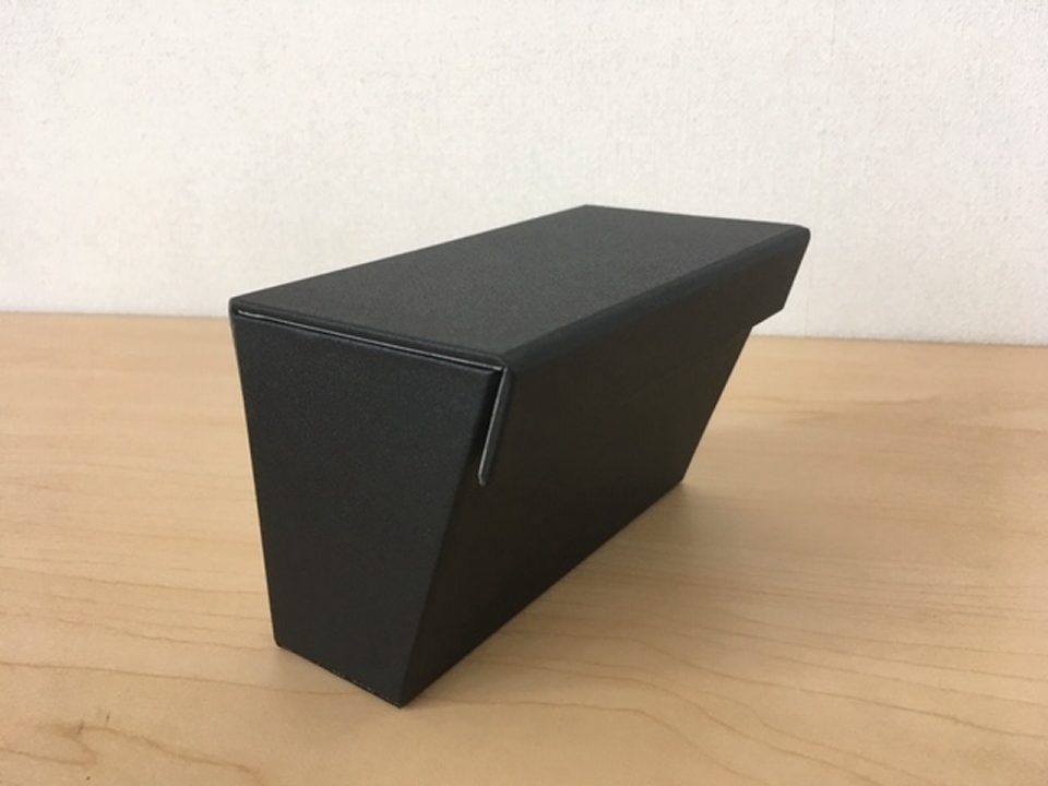 美容機器の製品箱（変形式貼り箱）