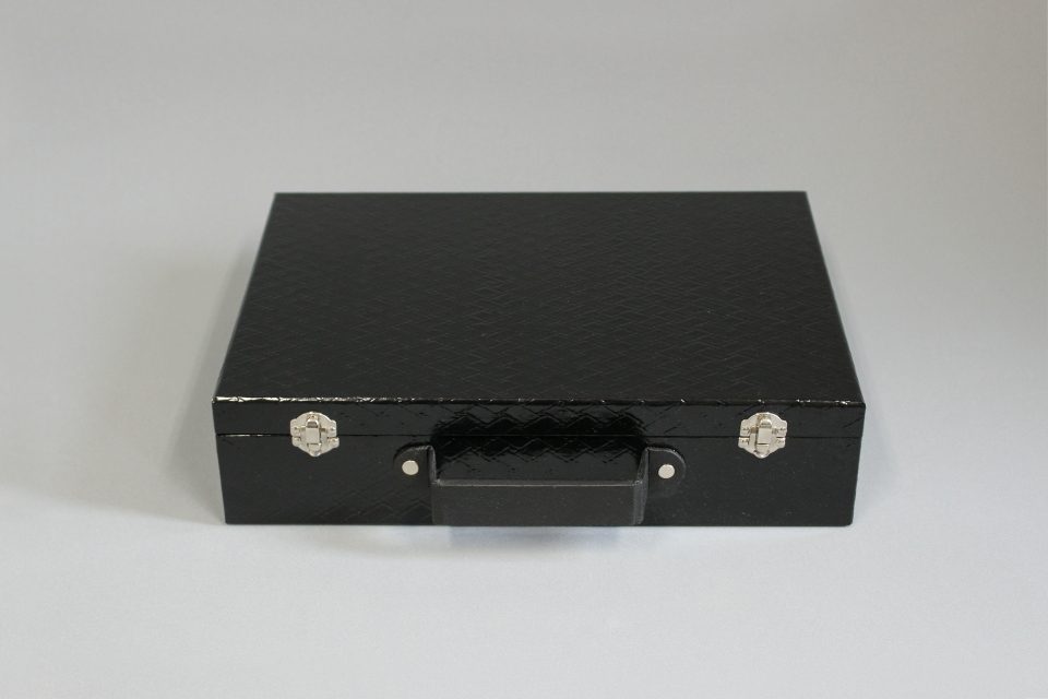 書類収納ケース（漆紙トランク型貼り箱）