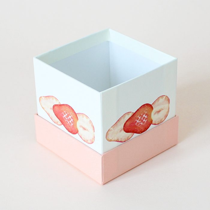 ケーキ型ギフトボックス（インロー式貼り箱（隙間空き））自社企画商品