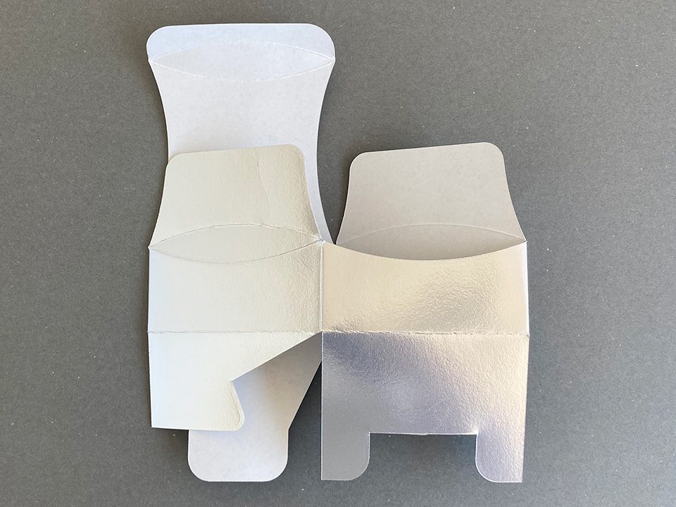 コスメ用の箱（変形下組み箱）