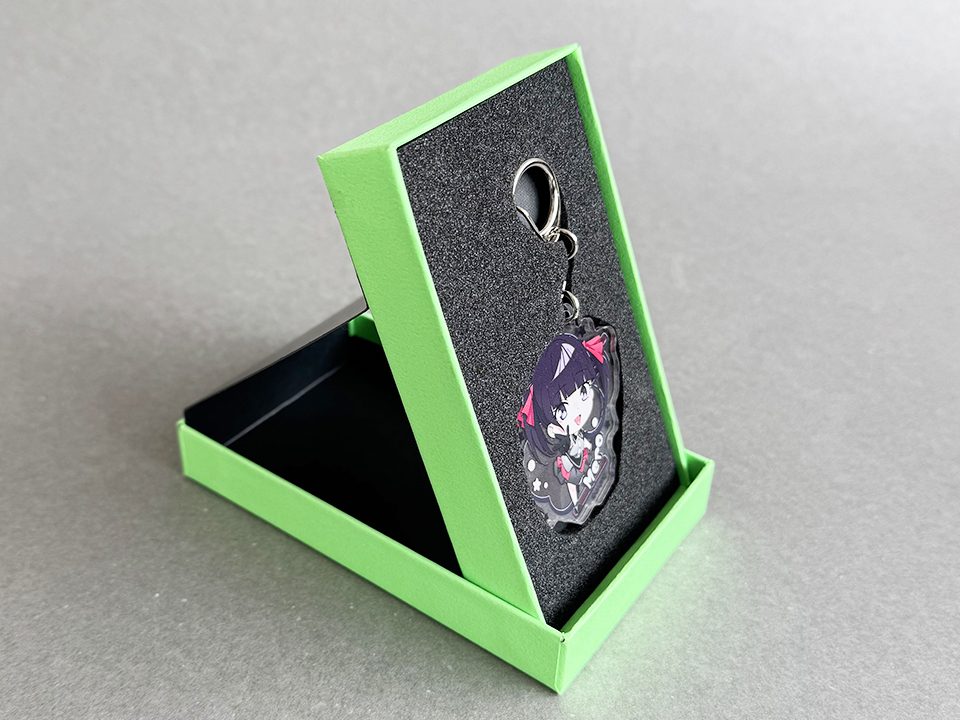 アクリルキーホルダーの箱（ディスプレイ式貼り箱）